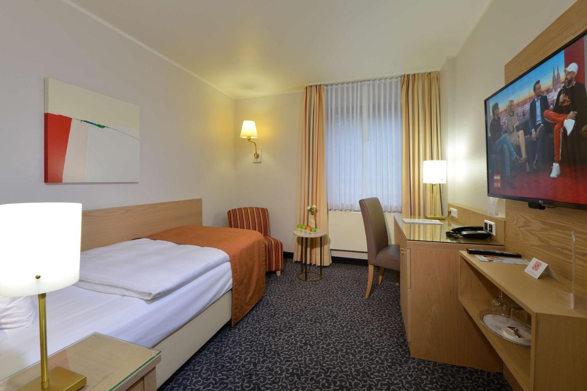 Best Western Hotel Der Foehrenhof Ганновер Экстерьер фото